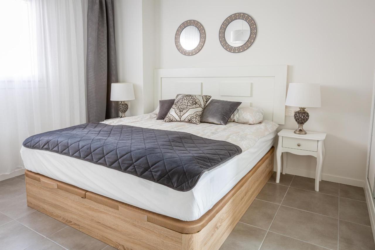Sunny Apartment In Denia With Outdoor Swimming Pool And Garage Parking Place Included, 300M From The Sandy Beach Εξωτερικό φωτογραφία