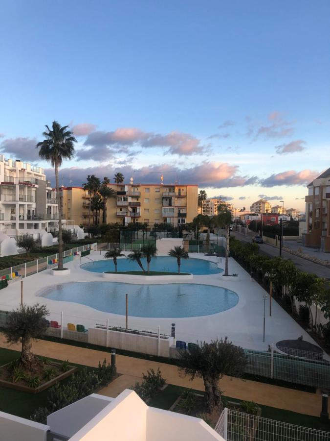 Sunny Apartment In Denia With Outdoor Swimming Pool And Garage Parking Place Included, 300M From The Sandy Beach Εξωτερικό φωτογραφία