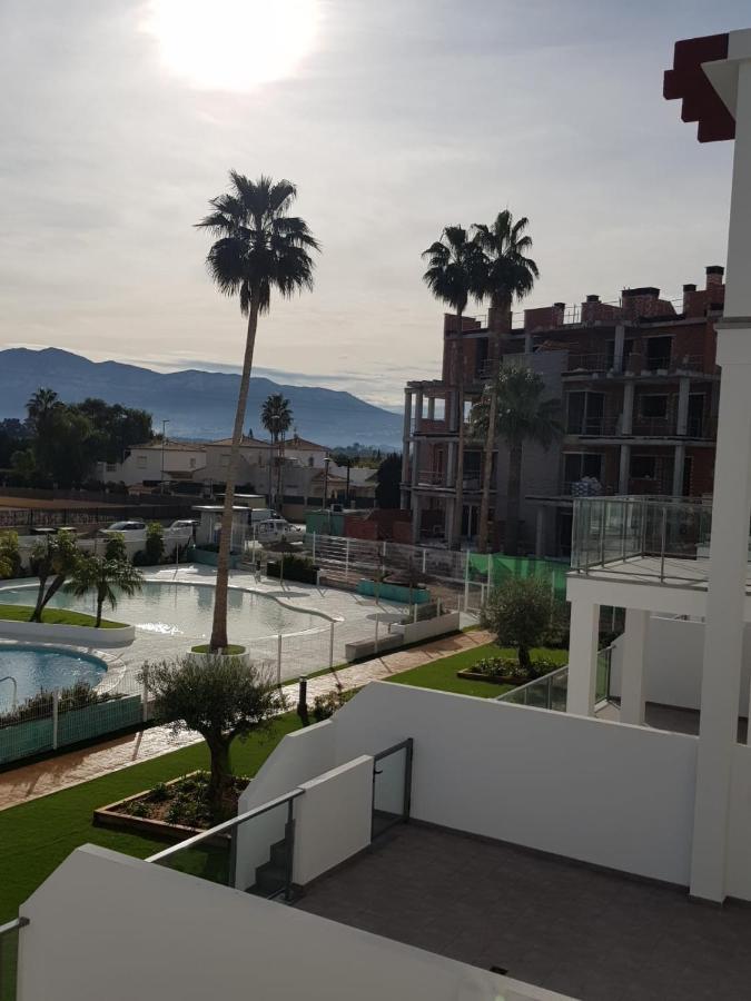 Sunny Apartment In Denia With Outdoor Swimming Pool And Garage Parking Place Included, 300M From The Sandy Beach Εξωτερικό φωτογραφία