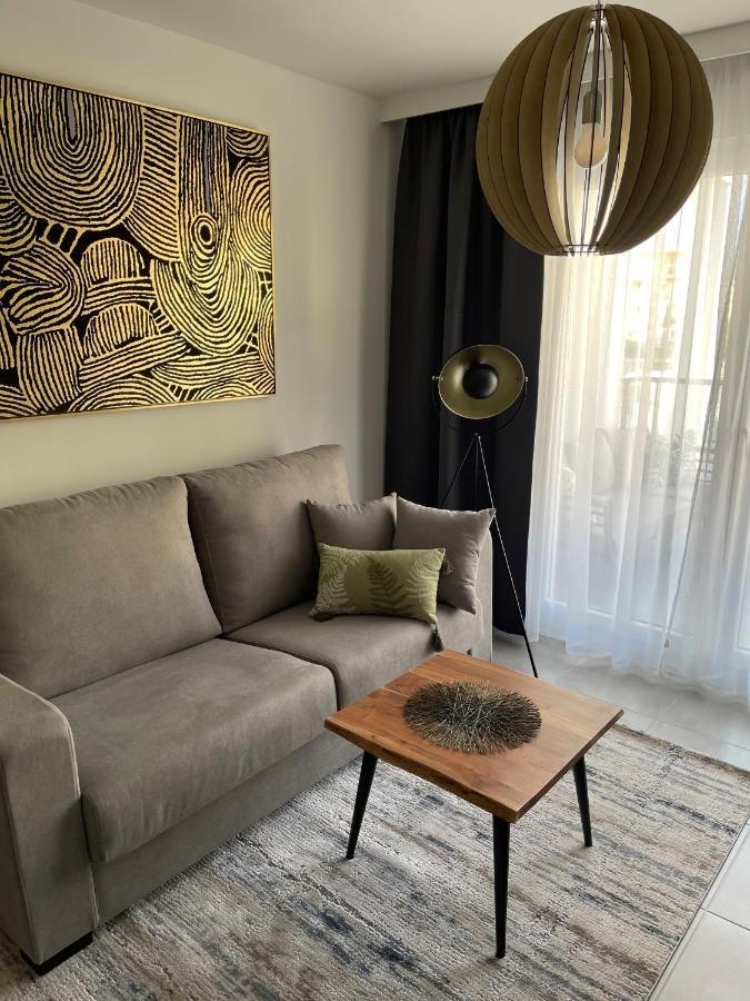Sunny Apartment In Denia With Outdoor Swimming Pool And Garage Parking Place Included, 300M From The Sandy Beach Εξωτερικό φωτογραφία