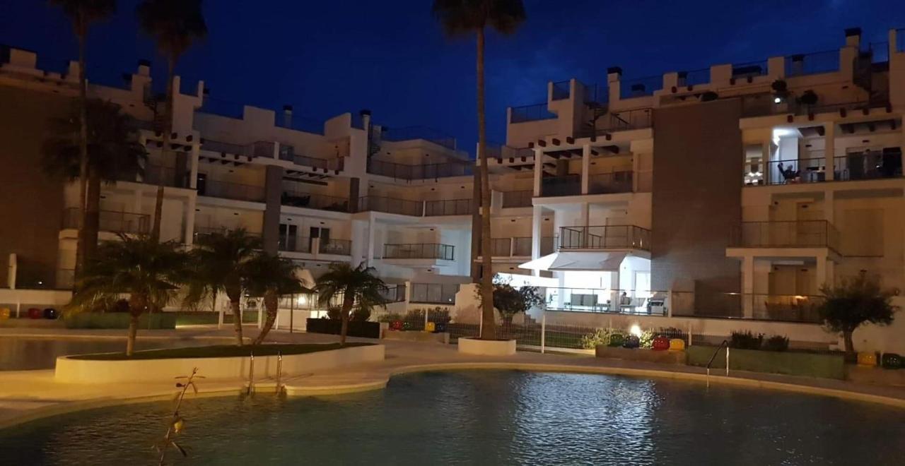 Sunny Apartment In Denia With Outdoor Swimming Pool And Garage Parking Place Included, 300M From The Sandy Beach Εξωτερικό φωτογραφία