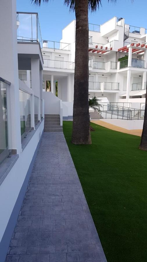 Sunny Apartment In Denia With Outdoor Swimming Pool And Garage Parking Place Included, 300M From The Sandy Beach Εξωτερικό φωτογραφία